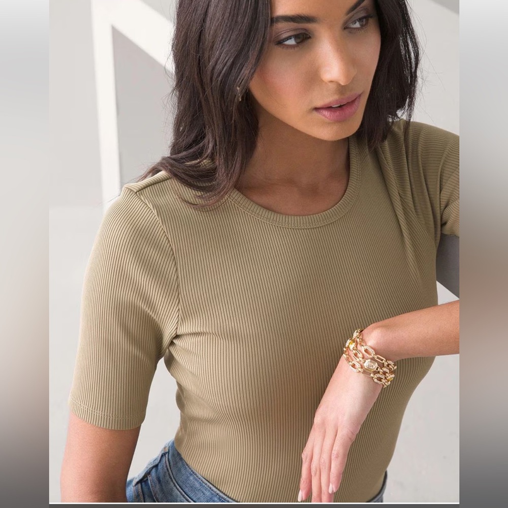 Foundation tee
